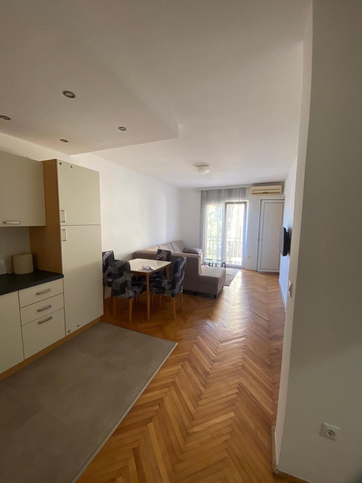 Apartment W Budva