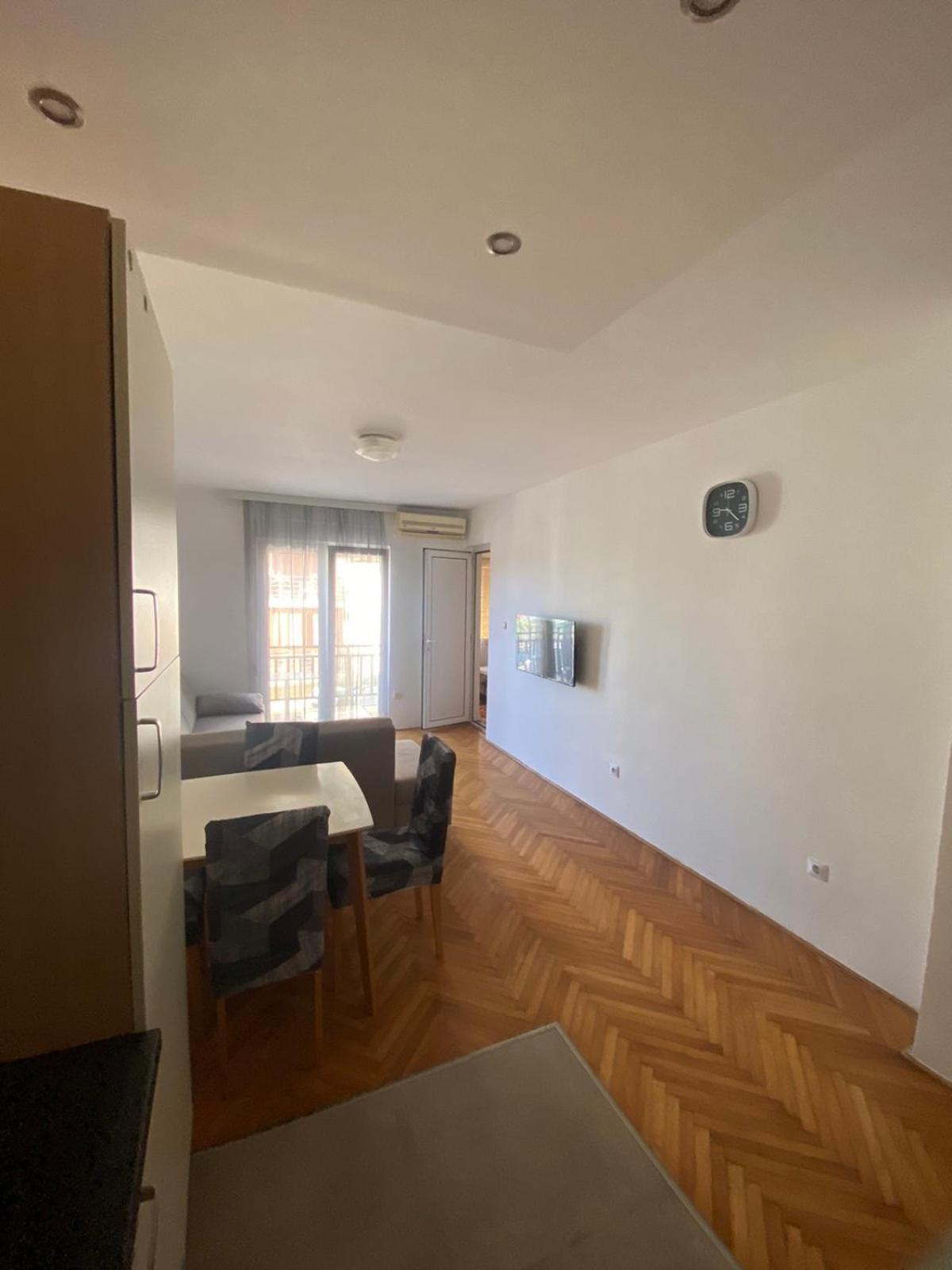 W Apartment Budva